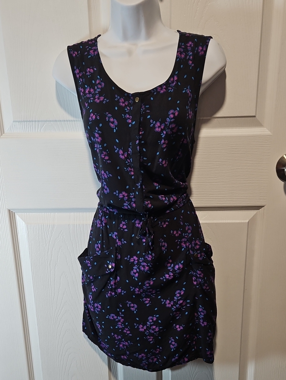 GAP Black Sleeveless Mini Dress with Purple Floral Print